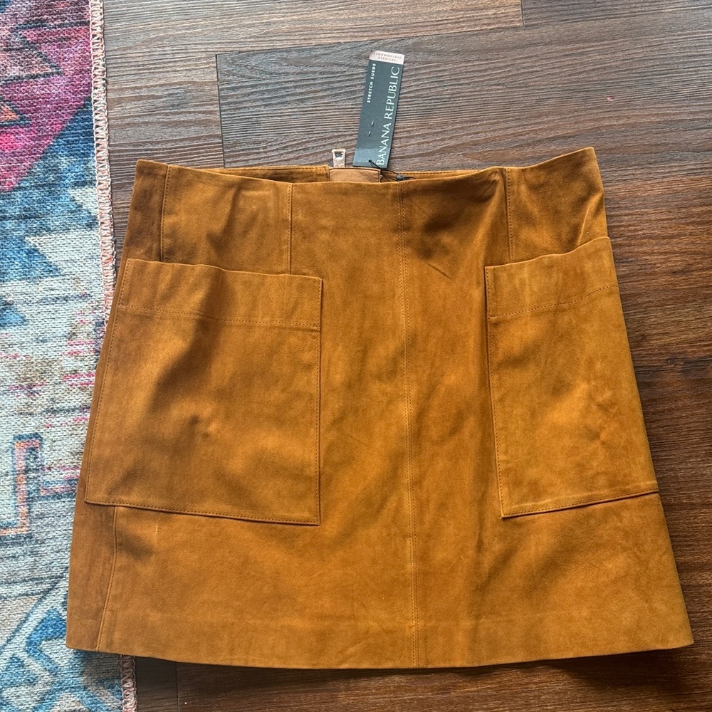 BANANA REPUBLIC - NWT goat suede skirt